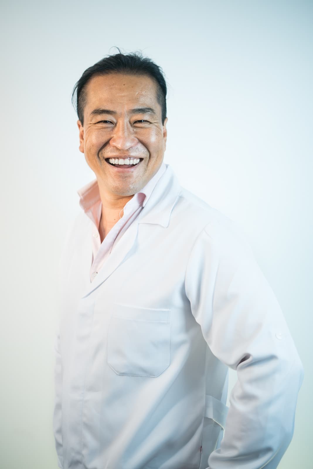 Pramod Oyama — médico e terapeuta